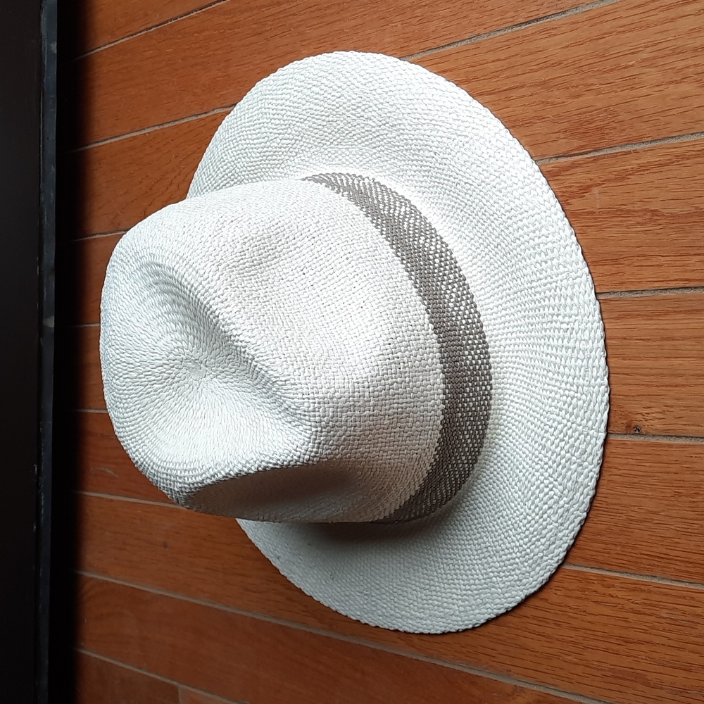 NWT Gap Packable Straw Hat